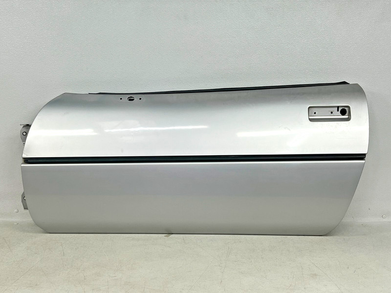 ⭐1984-1996 CHEVROLET CORVETTE FRONT LEFT DRIVER SIDE DOOR SHELL ASSY OEM LOT2565