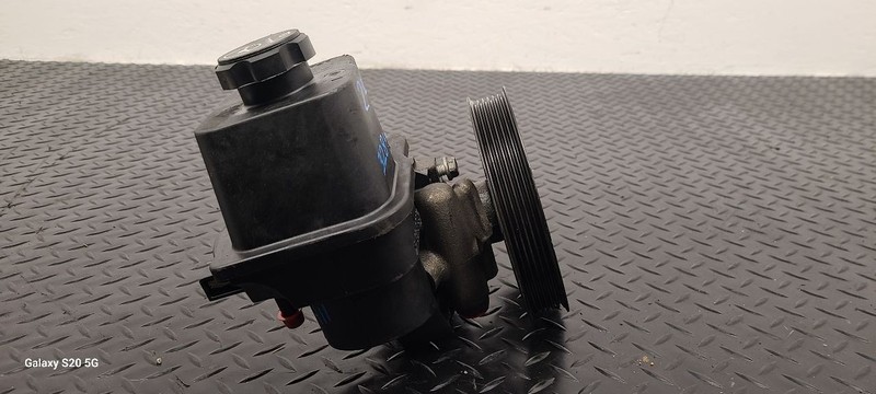 04-09 Chevrolet Trailblazer Power Steering Pump Assembly OEM 26112229