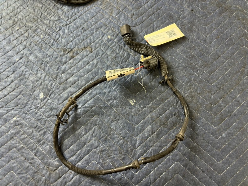 Used Oem Land Rover Right Rear Parking Brake Harness 2019 Range Rover Evoque