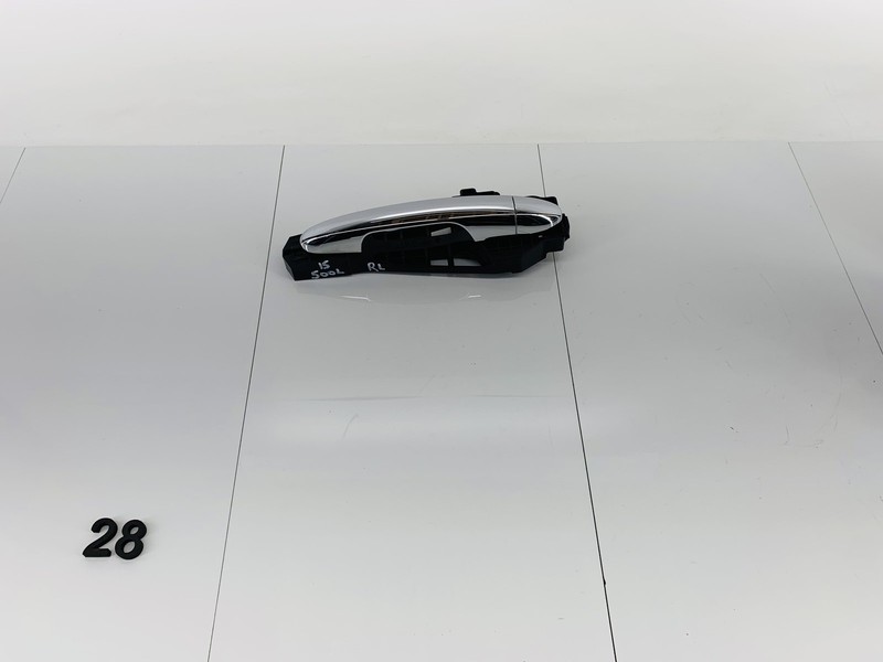 14-19 FIAT 500L REAR LEFT DRIVER SIDE EXTERIOR DOOR HANDLE & BRACKET OEM
