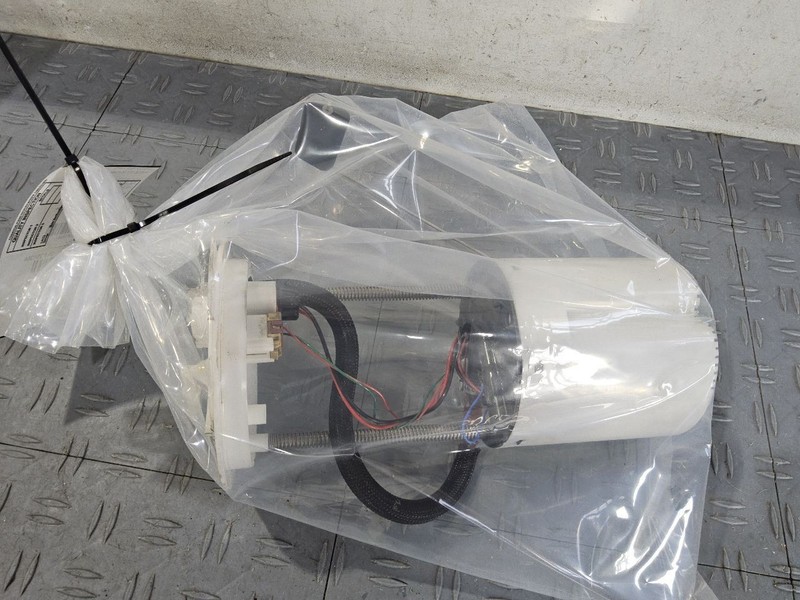 Fuel Pump Assembly 3.0L Fits 10-12 ESCAPE 3581898