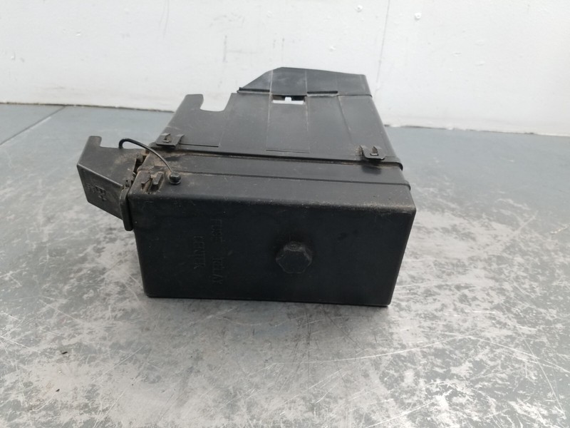 2004 Chevy Corvette C5 Z06 Front Fuse Panel #5178 G6