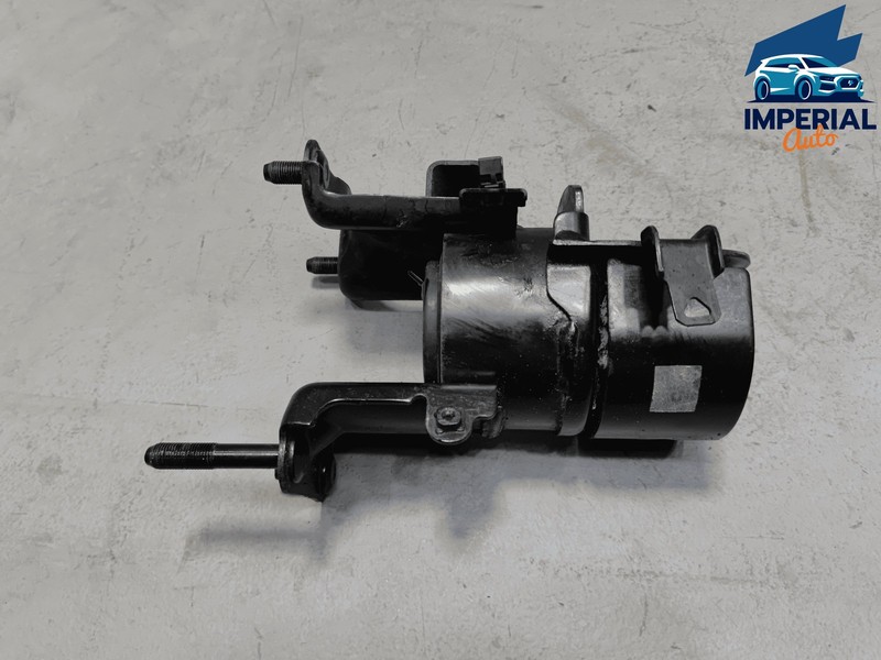 TOYOTA RAV4 2.5L ENGINE MOTOR REAR MOUNT INSULATOR BRACKET OEM 2019 - 2025