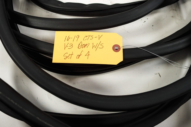 2016-2019 Cadillac CTS-V 4 Door Set Weather striping Seal OEM *USED*