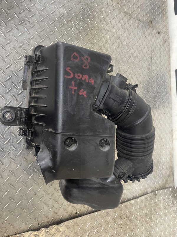 2006-2008 Hyundai Sonata 3.3L Air Cleaner Box Assembly Tested Oem