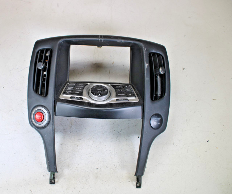 2011 NISSAN 370Z SPORT CENTER DASH RADIO & AC SURROUND TRIM OEM 2009-2020