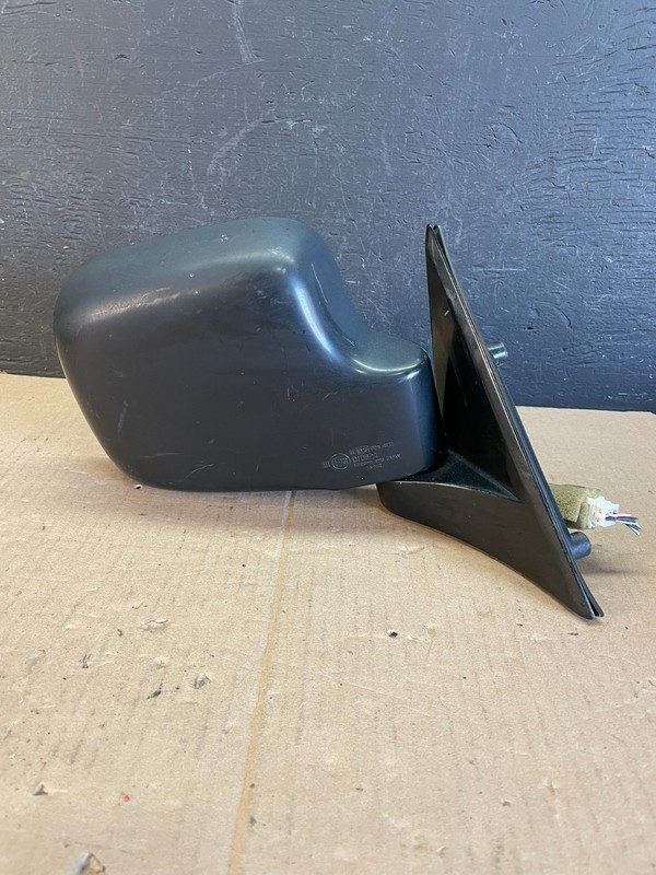 1998 to 2002 Isuzu Trooper Right Passenger RH Power Door Mirror OEM AD8589 DW