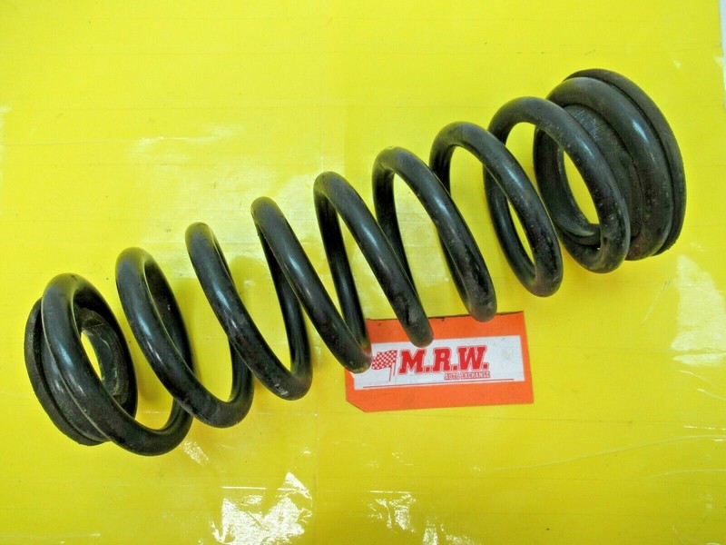 REAR COIL SPRING RUBBER BACK RIGHT LEFT R L fits 92 93 94 95 96 97 98 SAAB 9000