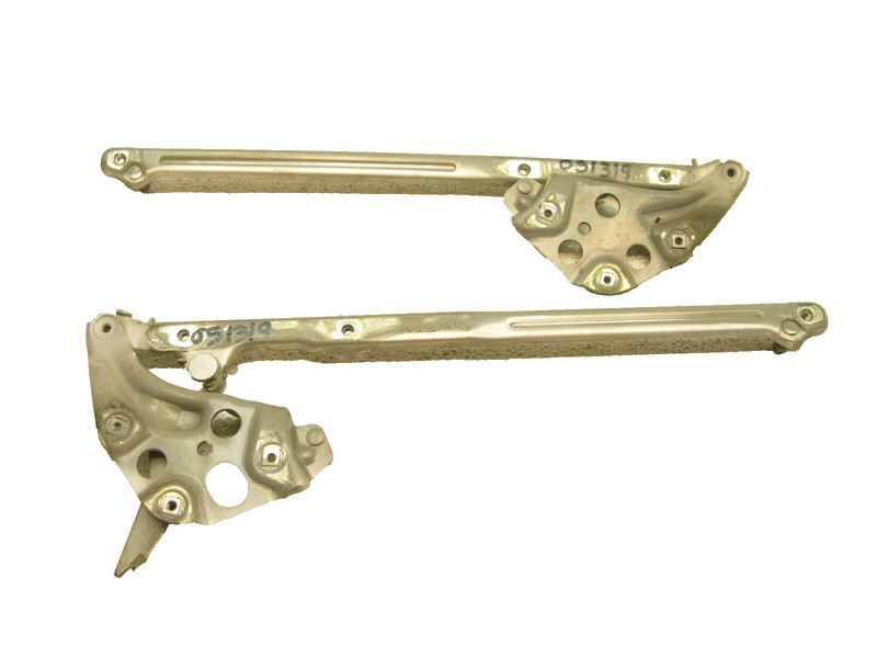 98-03 MERCEDES W208 CLK320 CLK430 FRONT HOOD HINGE HINGES SUPPORT PAIR 051319