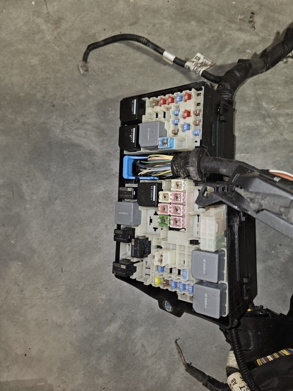 2016-2016 Ford Focus Fusebox Fuse Box Relay Module