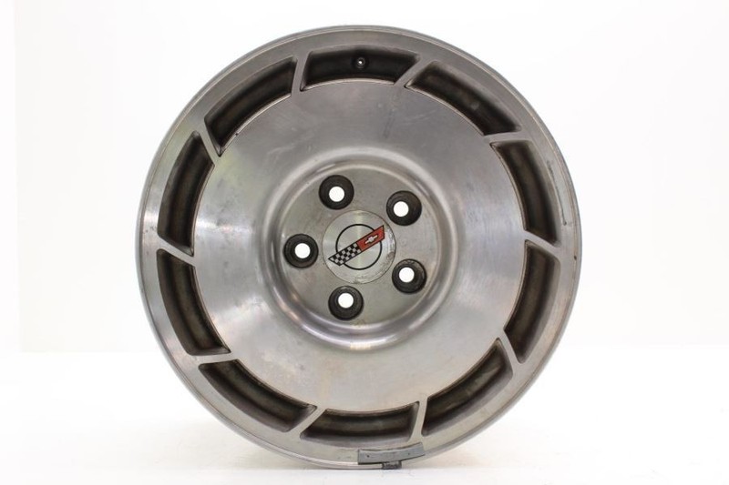 1986 Chevrolet Corvette 5.7L C4 Driver Left Side 16x8-1/2 Inch Front Wheel