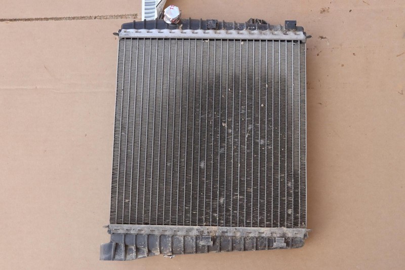 2010-2016 PORSCHE PANAMERA 3.0L HYBRID RIGHT SIDE AUXILIARY RADIATOR OEM