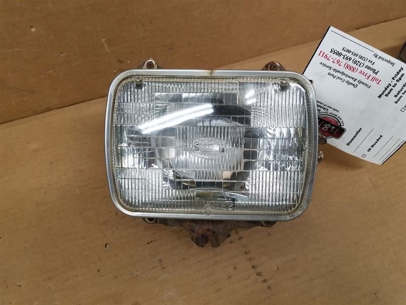 Driver Headlight Sealed Beam Chrome Fits 89-95 TOYOTA PICKUP 260175