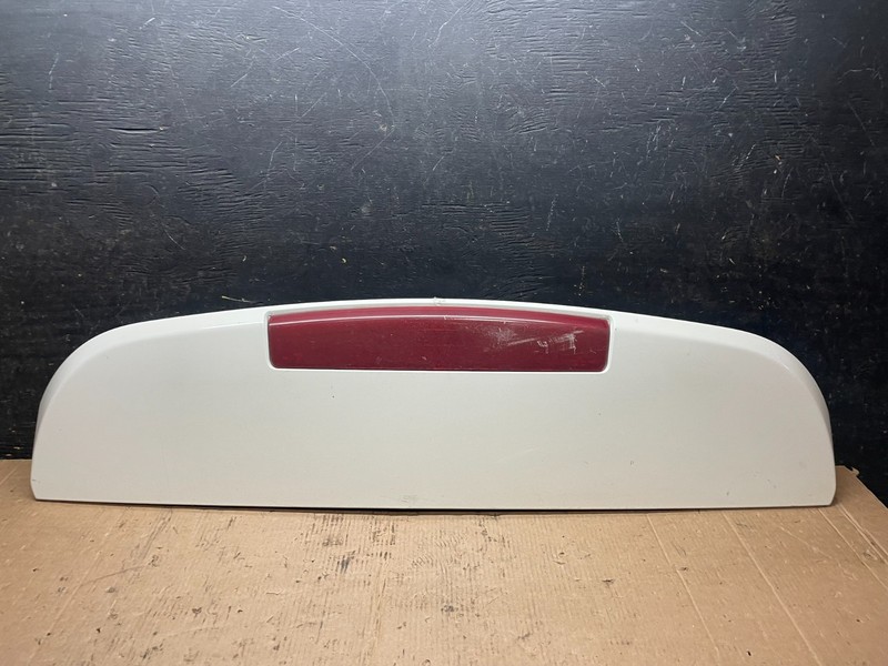 2006 - 2009 Land Range Rover Sport Rear Trunk Light Lift Gate Spoiler Z5978 DG
