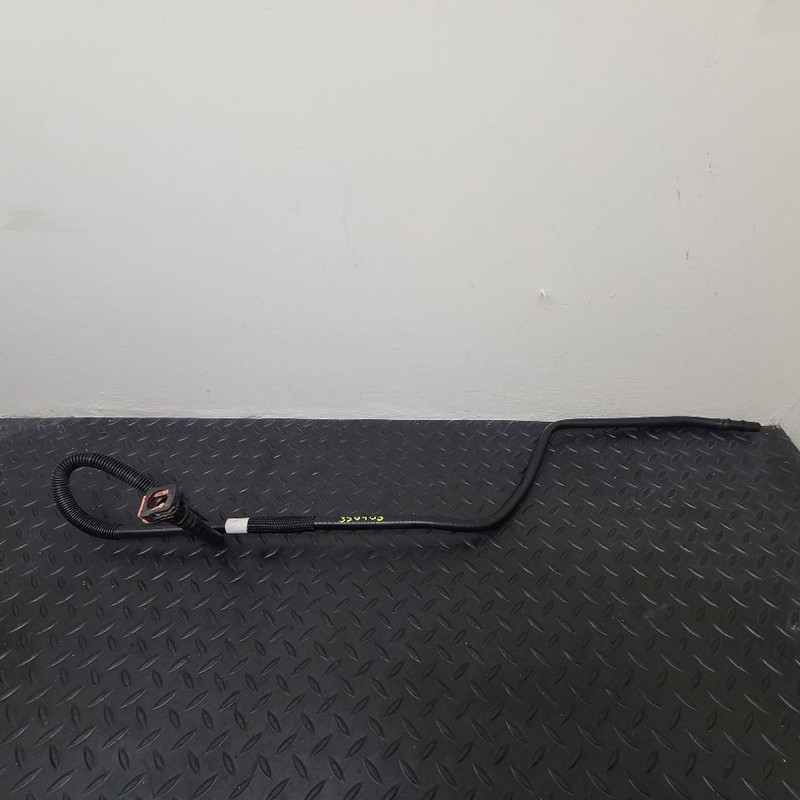 21-24 Chevrolet Suburban Vapor Canister Filter Hose OEM 84756741