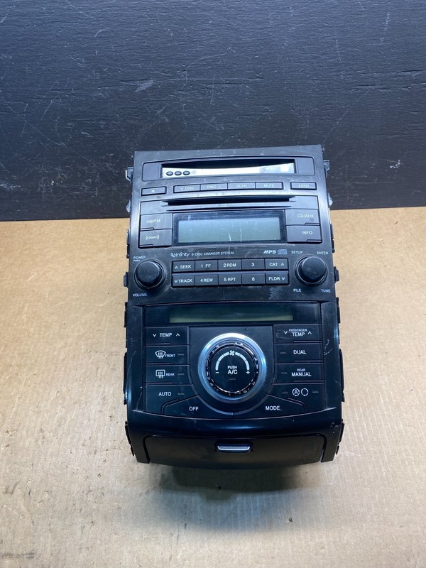 2007 to 2012 Hyundai Veracruz Auto Climate Temp Control Radio Bezel OE ac6971 DG