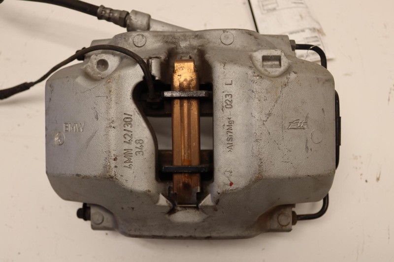 2019-2023 BMW X5 X6 G05 FRONT LEFT DRIVER SIDE BRAKE CALIPER W/O SPORT OEM