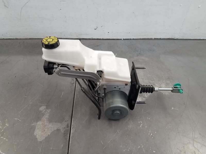2025 Ford F150 Raptor R Brake Master Cylinder / Booster / ABS Module #5669 E3