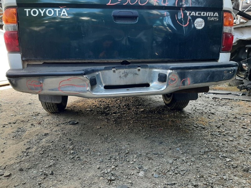 Driver Left Fender Without Fender Flare Fits 01-04 TACOMA 560436