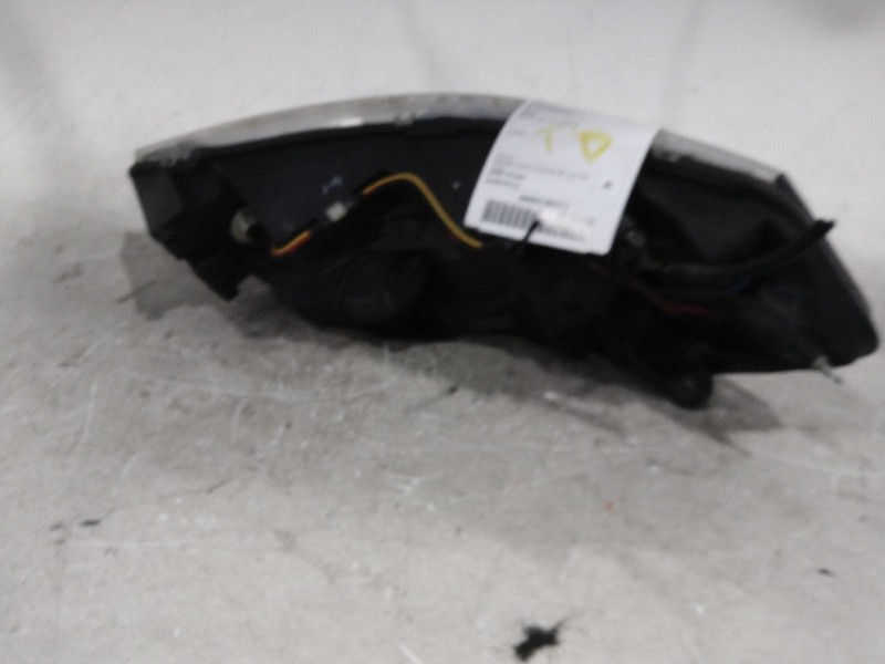 Used Right Headlight Assembly fits: 2005 Infiniti G35 xenon HID 2 Dr Cpe Right G