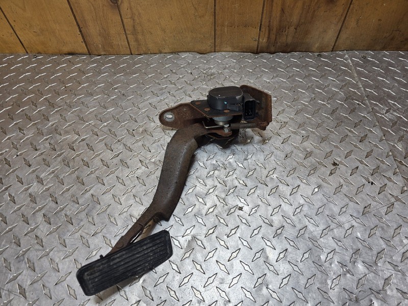 2004 HUMMER H2 GAS THROTTLE ACCELERATOR PEDAL W/ SENSOR OEM