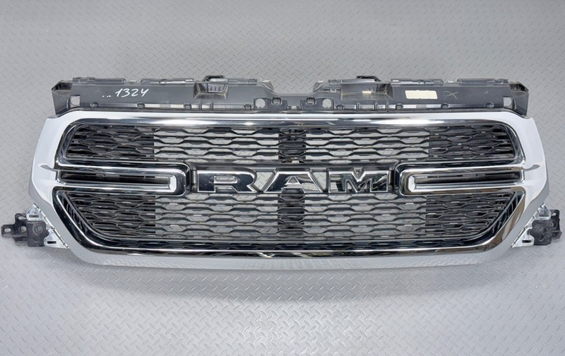 ✅ 2019-2026 RAM 1500 5th Gen. OEM FRONT UPPER CHROME RADIATOR GRILLE GRILL Mopar