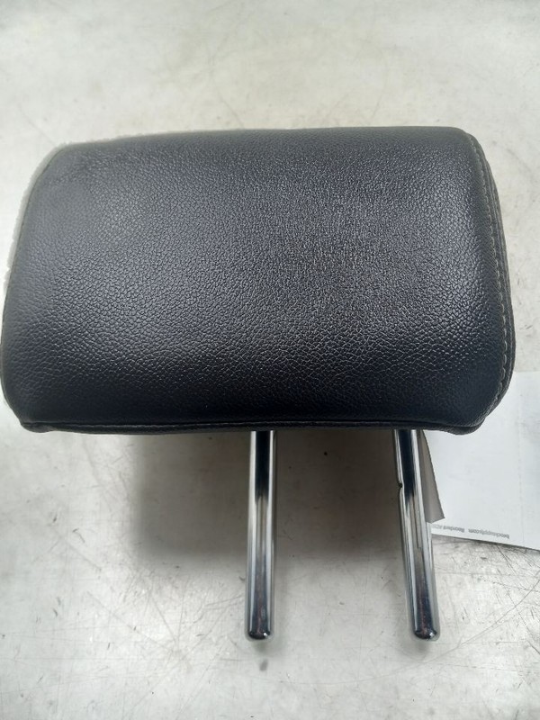 2013 TOYOTA RAV4 XLE REAR CENTER MOUNTED LEATHER HEADREST