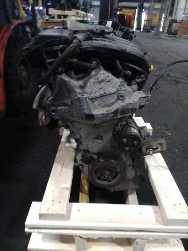 2015 Nissan Versa 1.6L Engine Complete Assembly OEM FWD 80K Miles Red