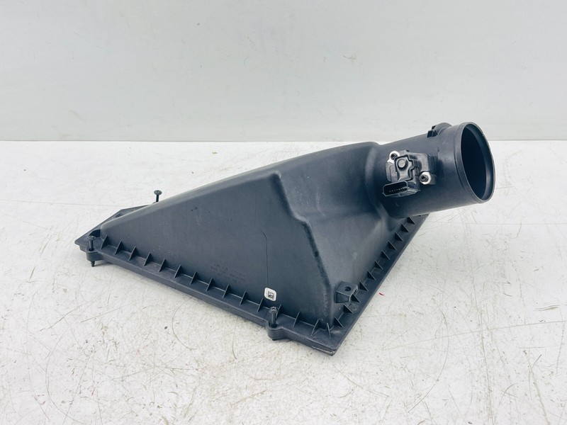 14-19 CADILLAC CTS Air Cleaner Filter Box Housing & Outlet Duct Hose OEM