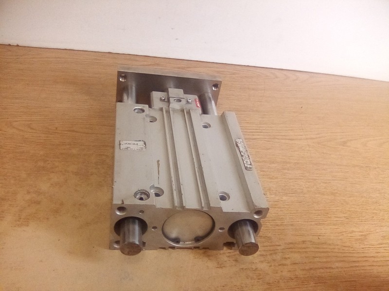 SMC MGPL50-125-B Compact Guide Cylinder