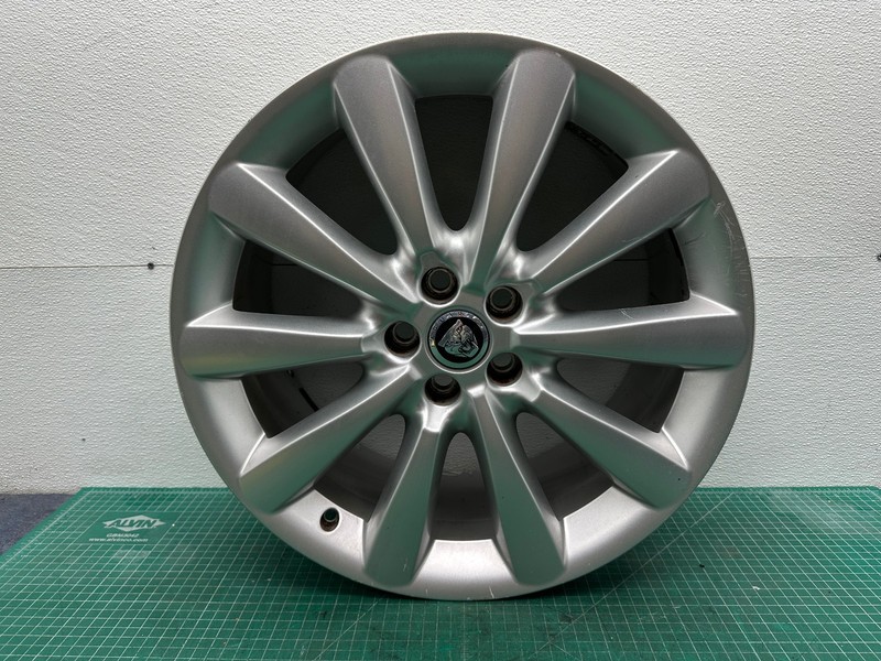 10-15 JAGUAR XF XFR FACTORY 19" INCH ALLOY WHEEL RIM 8.5Jx19 OEM