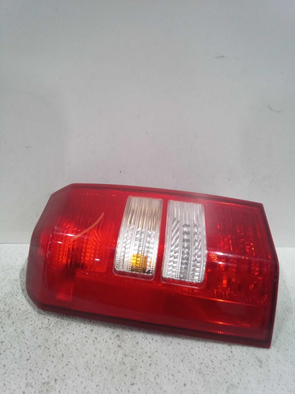 2007 Jeep Patriot Right Tail Light Assembly Brown OEM 481383 - Used
