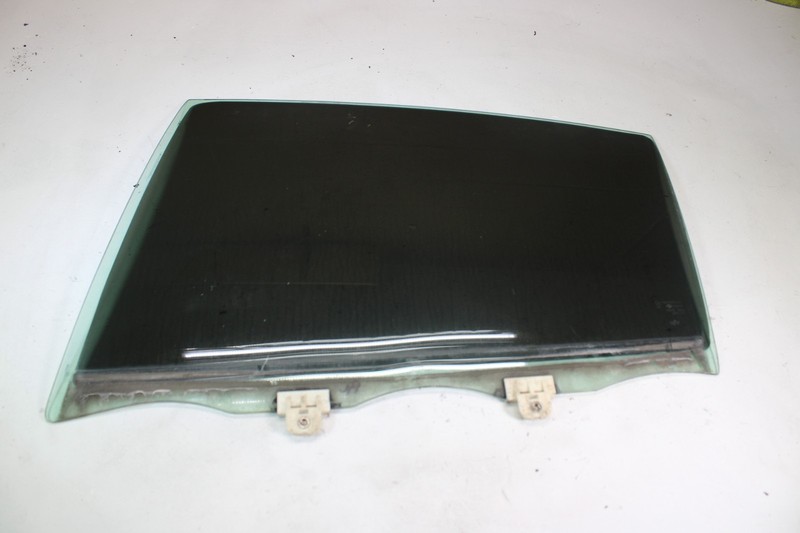 03 04 05 06Infiniti G35 Sedan Rear Left Driver Door Glass Window OEM 8279