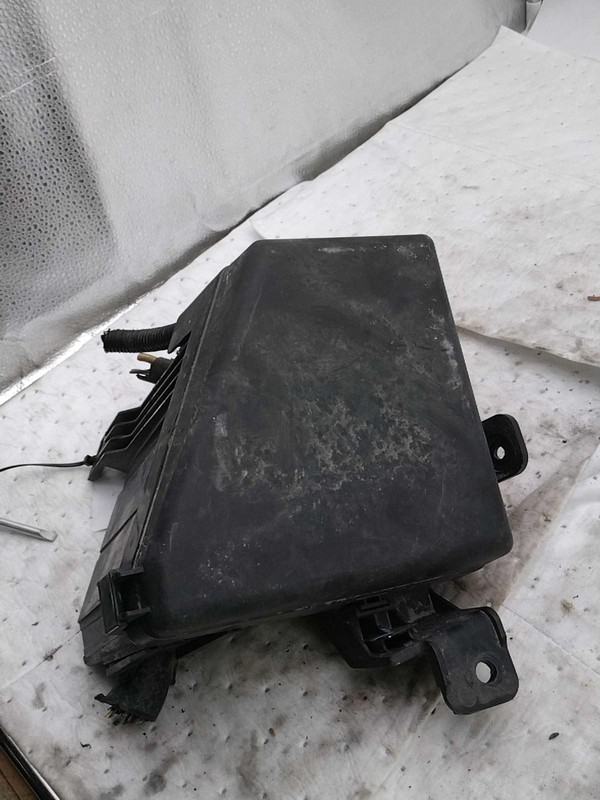 2019 Subaru Impreza OEM Fuse Box 2.0L Black 65000 Miles - Used, Warranty 6 Mo
