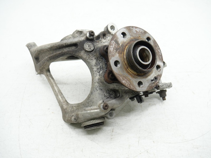 Used Rear Left Driver Side Knuckle Spindle Hub 2016-20168 Audi RS7 C7.5 OEM