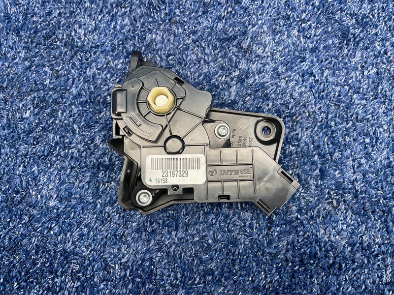 2016-2020 CADILLAC CT6 DASH DASHBOARD GLOVE BOX LATCH LOCK ACTUATOR OEM