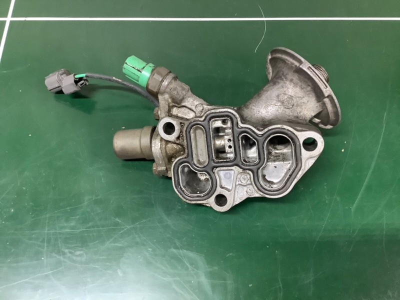 99-04 Odyssey Spool valve assembly w VVT SolenoidUsed OEM