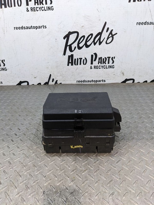 Fuse Box Engine Classic Style Limited Fits 21-22 SIERRA 1500 PICKUP 1179429