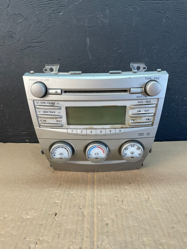 2010 2011 Toyota Camry Radio AM/FM CD Player Climate ControlOEM AD5967 DG