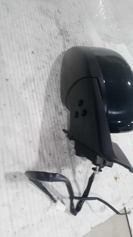 Used Right Door Mirror fits: 2022 Nissan Kicks power w/blind spot alert w/o turn