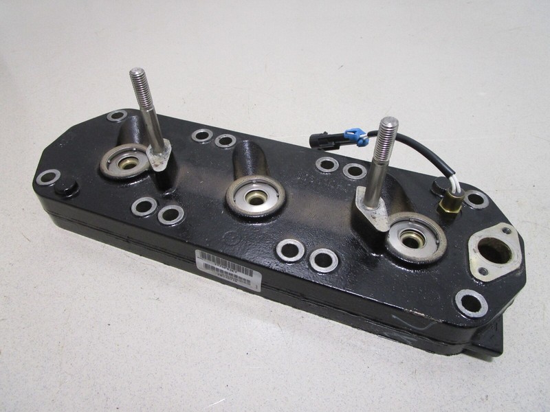 878110T1 Mercury Optimax ProXS 175 HP Starboard Right Cylinder Head Assembly
