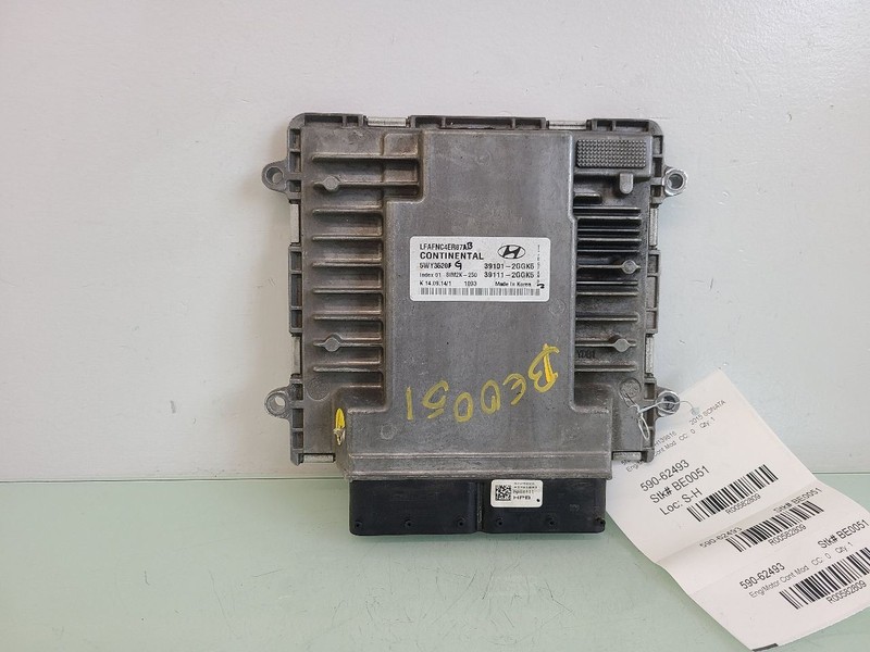 Engine ECM Electronic Control Module 2.4L Fits 15-17 SONATA 582809