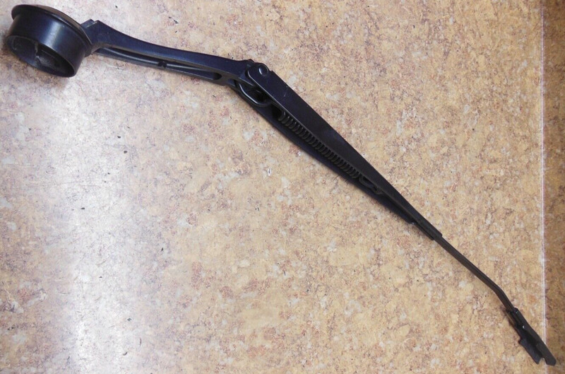 2016 Ford Fusion 2.5L 2.5 L Left Driver Side Windshield Wiper Arm Window LH 16