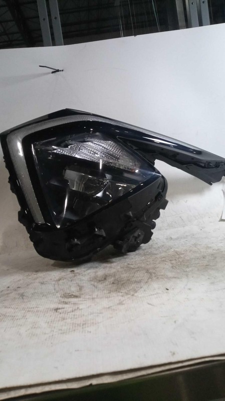 2023 KIA Sportage Left Headlight Assembly Grey OEM Used 56000 Miles NJ25-17623