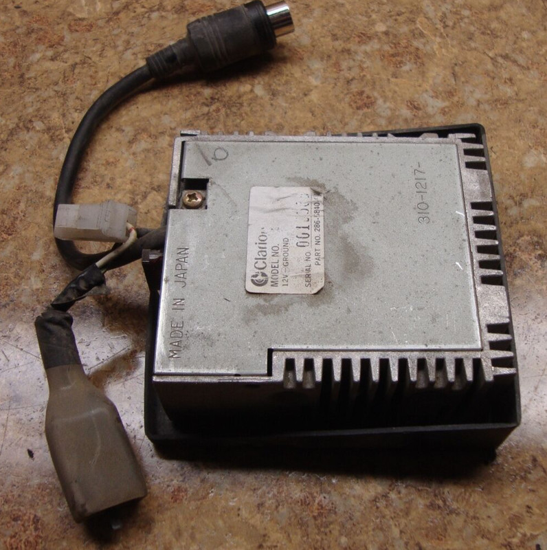 2002 Kawasaki Voyager ZG1200 ZG 1200 B XII Clarion Radio Amplifier Stereo Box 02