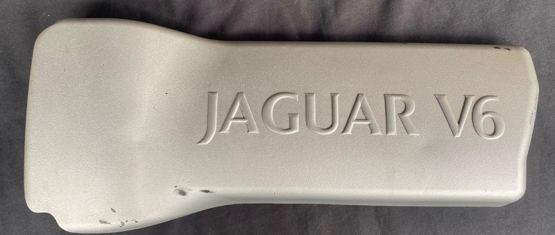 2000 01 02 03 Jaguar S Type 3.0L Driver Left Valve Cover OEM USED SEAL USED B8