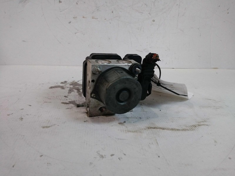 2014 Subaru XV Crosstrek ABS Pump & Motor Assembly OEM 27596FJ190 112K Miles