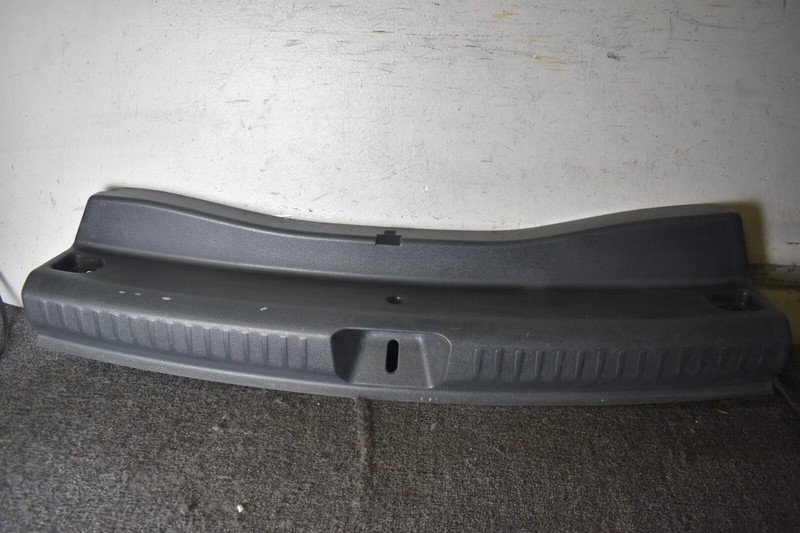2015-2020 MERCEDES BENZ GLA250 4MATIC REAR SILL PLATE FACTORY OEM