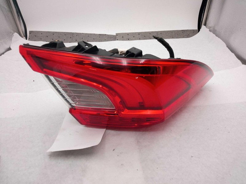 2018 Honda Accord Left Tail Light Assembly Red OEM Used 683793 70K Miles