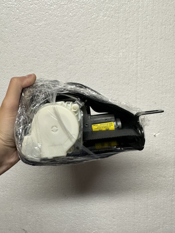 2019 Ford Fiesta Driver Reburbished Seatbelt. Ready To Go